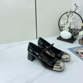 Picture of Prada Shoes _SKUPradasz34-41GDT012119051